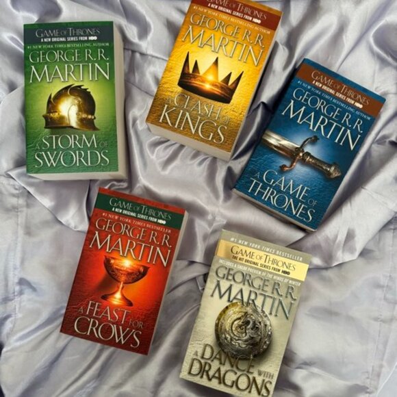 BRAND NEW - Game of Thrones 5-Book Box Set - Picture 5 of 10